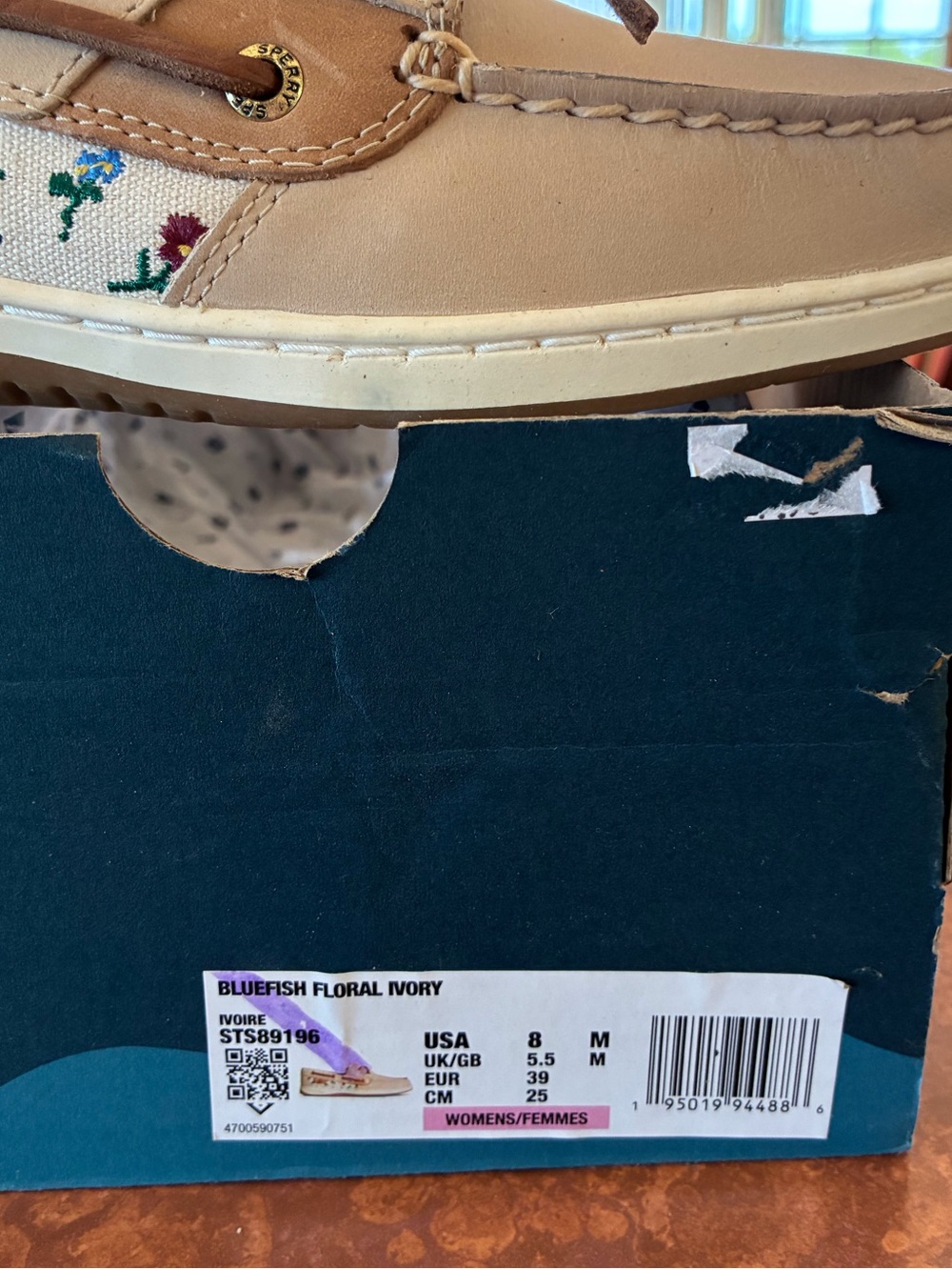 NWT Women’s SPERRY Tan Floral Embroidered Boat Shoes - Picture 6 of 6
